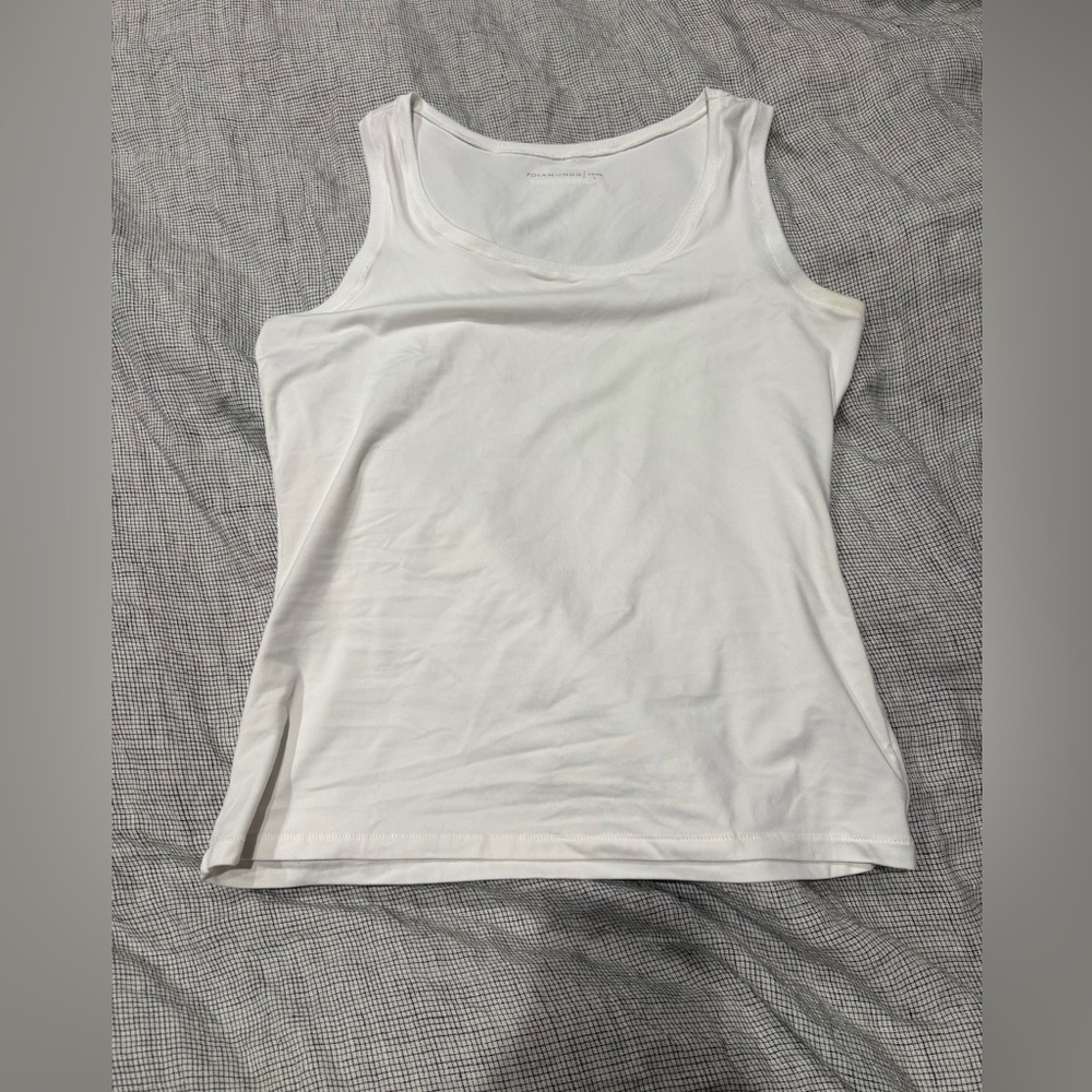 7 Diamonds Women's White Scoop Neck Tank